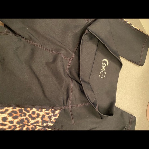 Zyia Brilliant Leopard stripe pocket size 2 - Picture 3 of 3